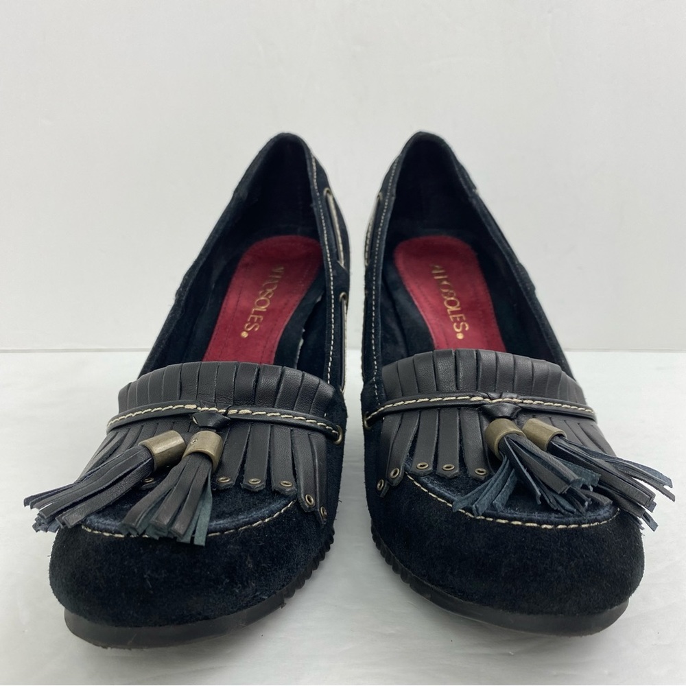 Aerosoles size 7.5 Women’s Black Suede Leather Wedge Heels - Picture 2 of 9